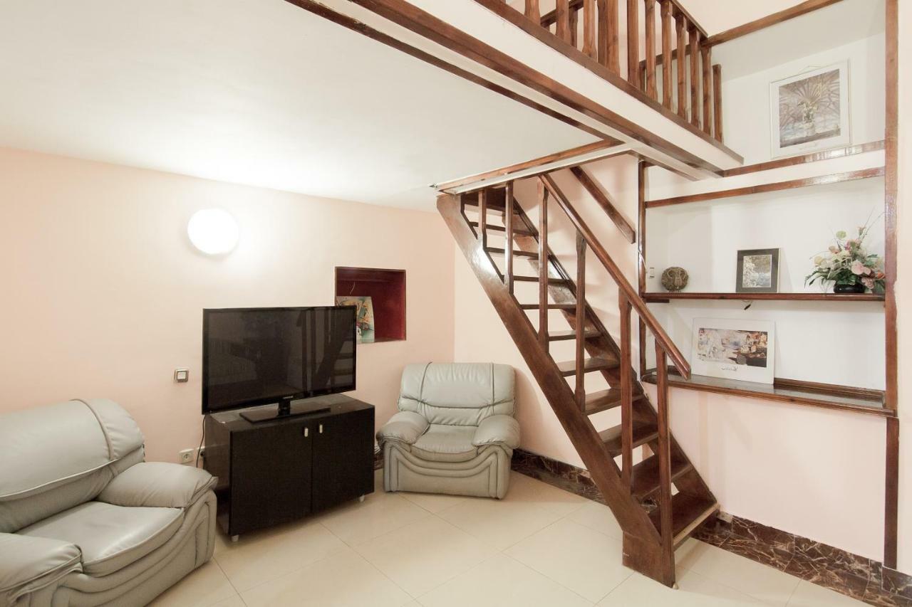 Rent Apartments Grecheskaya 50 Odessa Extérieur photo